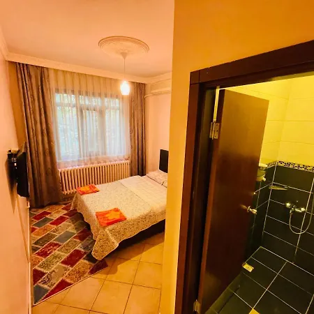 Rueyam Hotel 4*