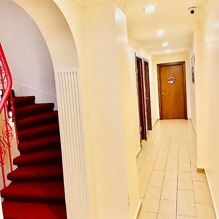 Rueyam Otel